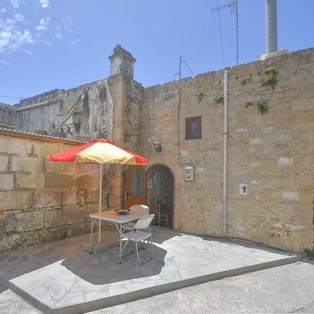 Stone House Apartment Malona Village ภายนอก รูปภาพ