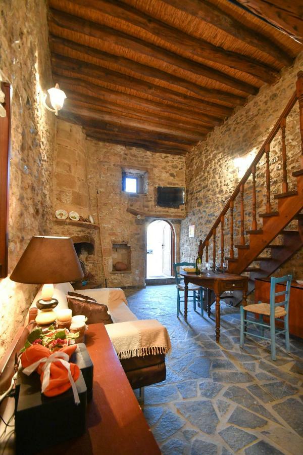 Stone House Apartment Malona Village ภายนอก รูปภาพ